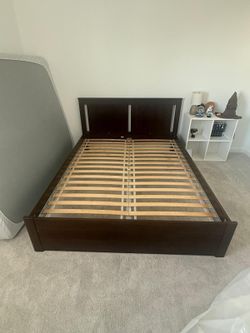 Queen bed