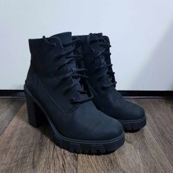 Timberland Women's Boots Size 8.5