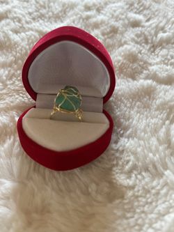 18 K Solid Gold Ring With Colombian Emerald (size 6)