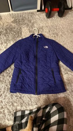 The North Face Royal Blue Quilted Women’s Outdoor Coat