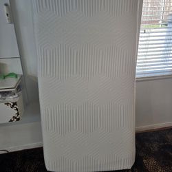 Mattress Twins is perfectly clean