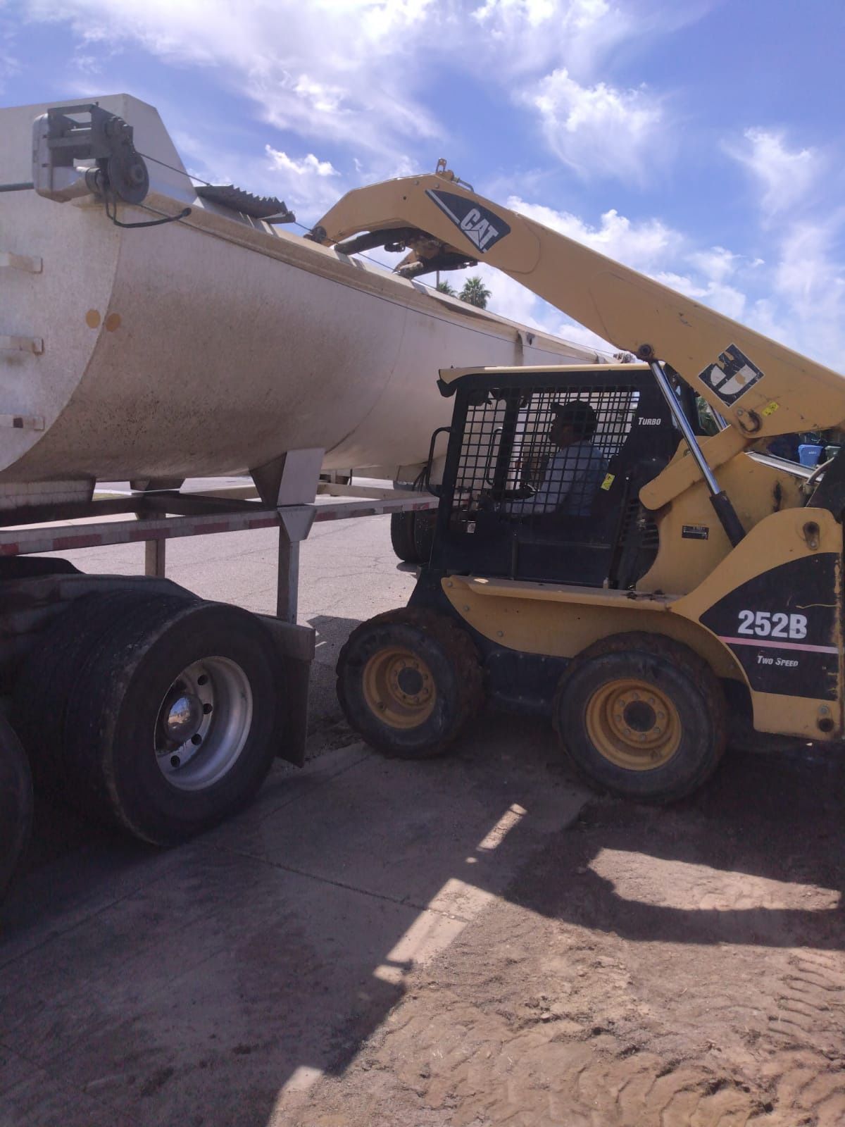 Bobcat And Skid Steer 