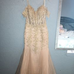 Estoy Vendiendo Vestidos Para Fiesta Taya M Solo Lo Usé Una Ves