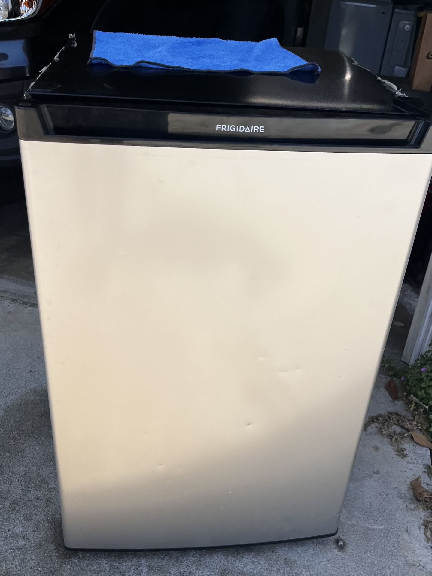 Frigidaire Mini Fridge