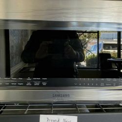 Microwaves Samsung LG Whirlpool up to 50% Off MSRP.