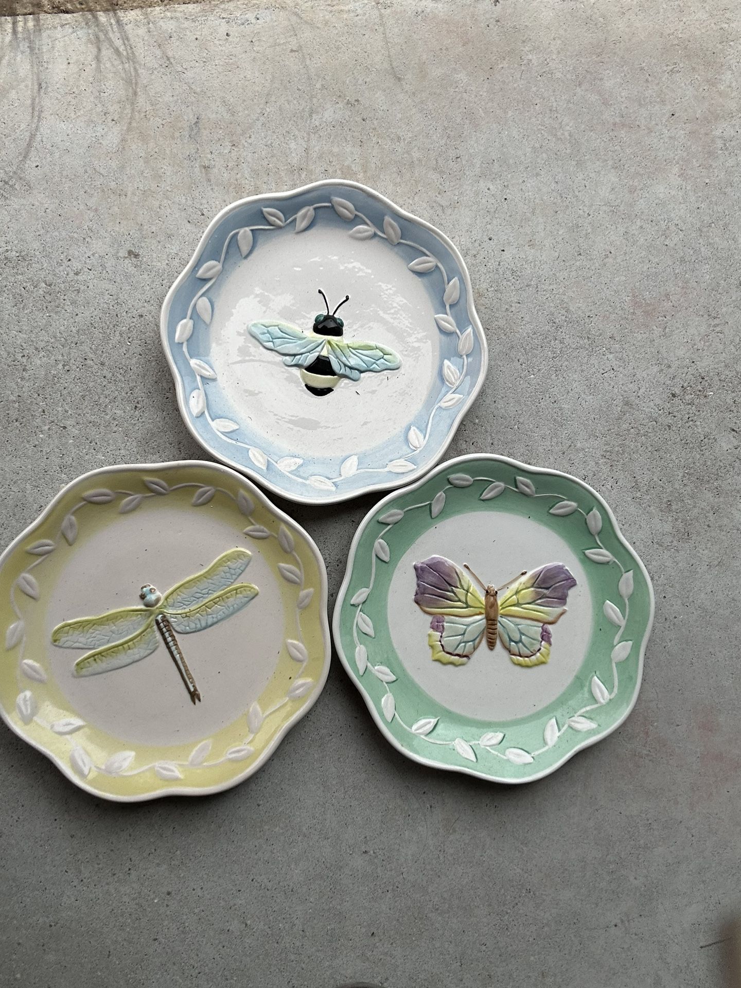Set Of Nice Decoration Plates Set Of Three
