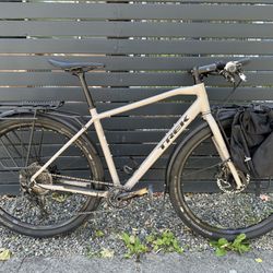 Trek 920 56cm Adventure touring bike packing