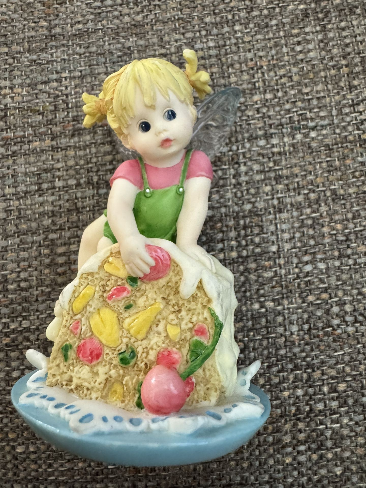 Enesco My Little Kitchen Fairies FRUITCAKE FAIRIE #117864