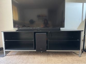 Entertainment center