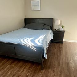 Queen Sz Mattress & Bedroom Set