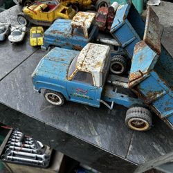 Vintage Toys, Metal