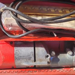 Milwaukee Heavy Duty Right Angle Drill