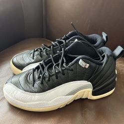 Nike Air Jordan 12 Retro Size 5.5Y Black Athletic Shoes Sneakers 308305-004