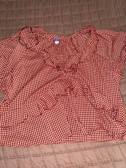 Cute plus size Fall gingham ruffle top