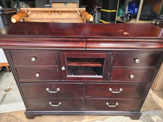Wood Dresser