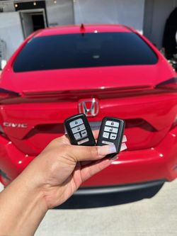 Car Keys N Remotes/ Llaves Con Control