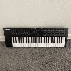 M-AUDIO Oxygen Pro 49 MIDI Keyboard