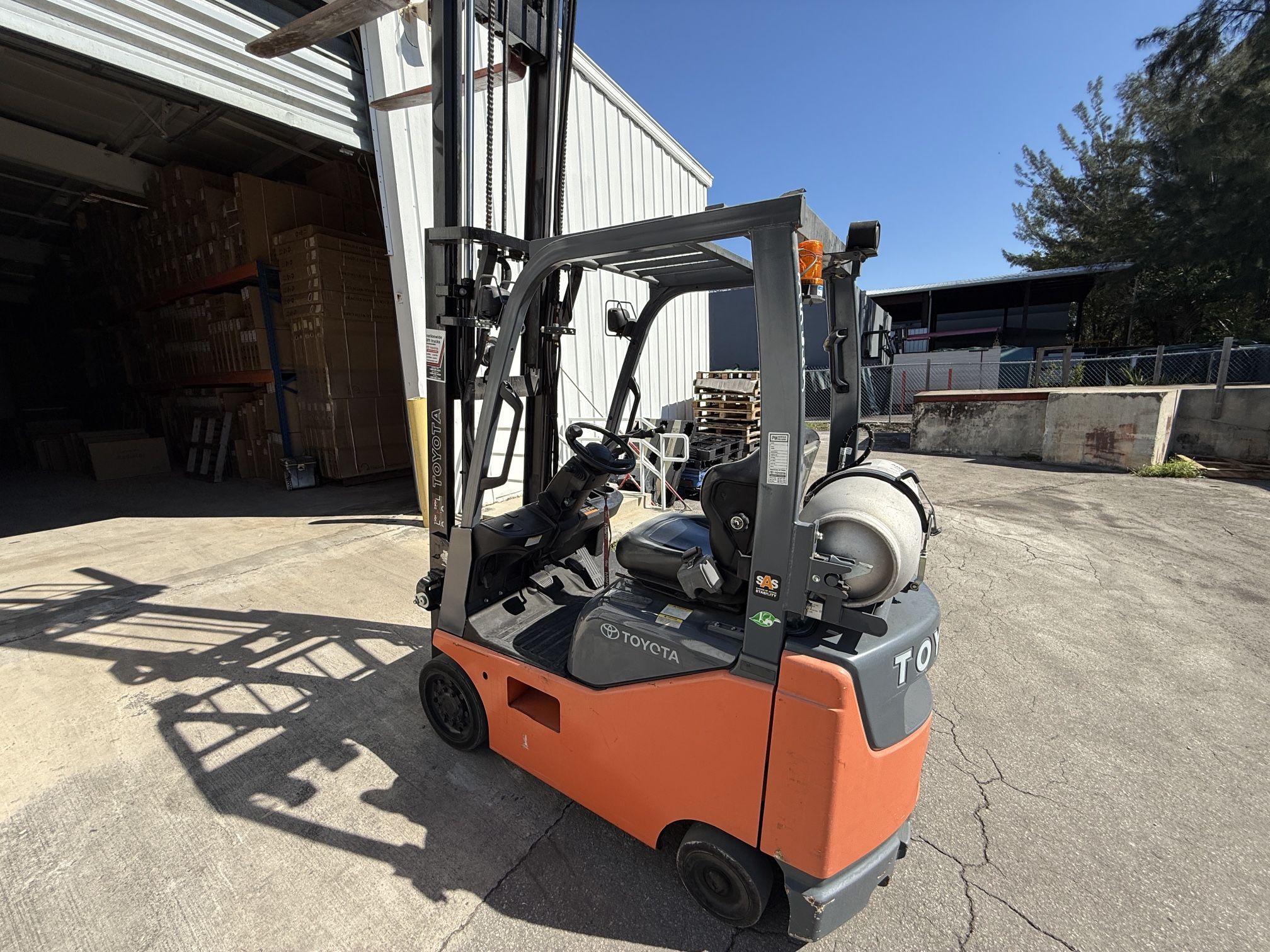 Forklift TOYOTA 8FGCU15 680 Horas