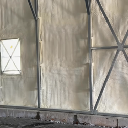 Spray foam insulation Closed cell