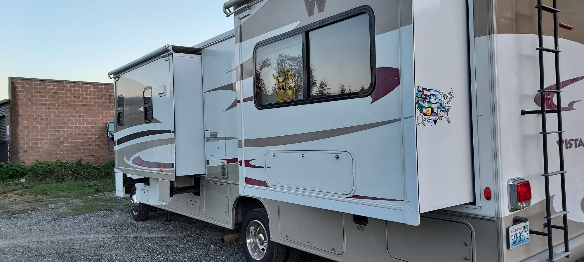 2011 Winnebago Vista