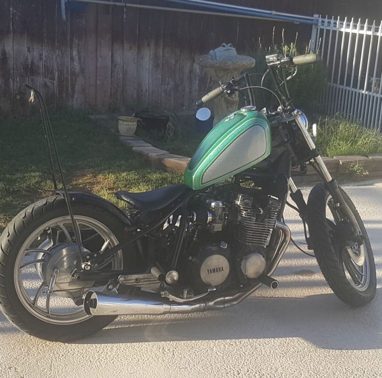 Xj750 bobber online
