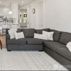 Dania Couch 