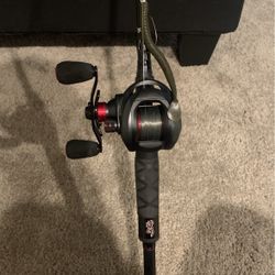 7.6 Foot Heavy Action /w KastKing Baitcaster