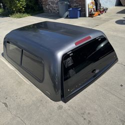 SNUGtop Hi Liner Sport 2017/2023 Long Bed Toyota Tacoma 