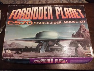 New Polar Lights Forbidden Planet C-57D Starcruiser 1:72 Model Kit