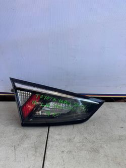2016-2019 TOYOTA YARIS SCION. IA. LH INNER TAILLIGHT OEM