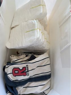 ✨FREE✨ Preemie Clothes & Diapers