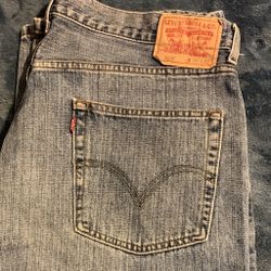 Levi’s 569