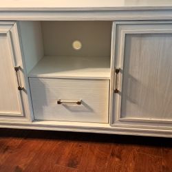 Tv Stand Table And Mirror 