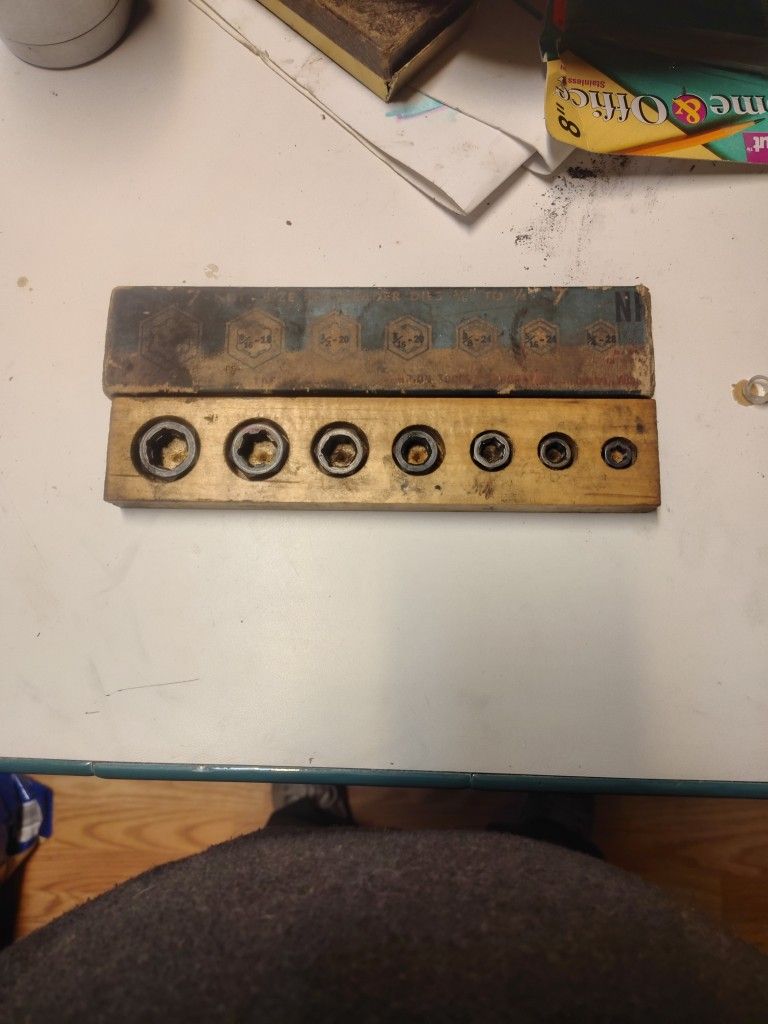 Vintage Blue Point Snap On Thread Restoring Dies