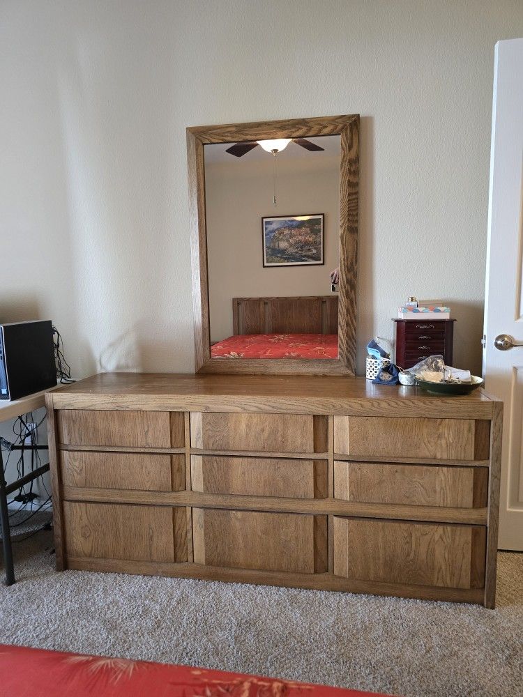 Vintage 6 Drawer Dresser With Vanity Mirror Solid Wood Oak