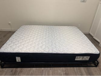 Mattress queen