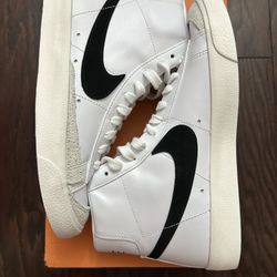 Nike Blazer Size Mid Size 7 