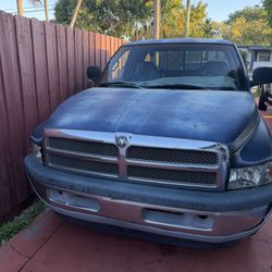 2001 Dodge Truck
