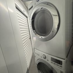 LG Washer And Electric Dryer W New Parts 650 Obo