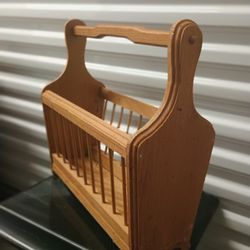 Pretty vintage wooden spindles magazine rack 1970s wooden newspaper holder decorative storage diaplay