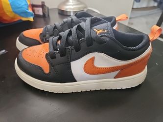 Boys Nike Air Jordan Black/orange/white