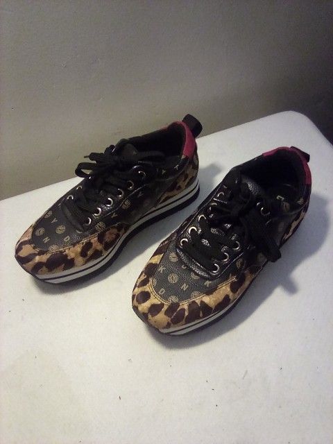DKNY Women's Shoes