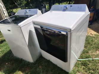 Maytag washer and dryer set working great 300 or best offer can deliver for small fee