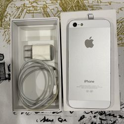 iPhone 5 White 32GB $60.00