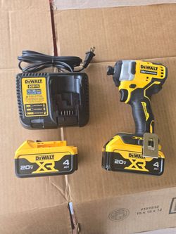 🔥 $160 PRICE IS FIRM 🔥DEWALT ATOMIC 20-Volt MAX Lithium-Ion Cordless Brushless Compact 1/4 in. Impact Driver with (2) 20V MAX 4.0Ah Batteries and Ch