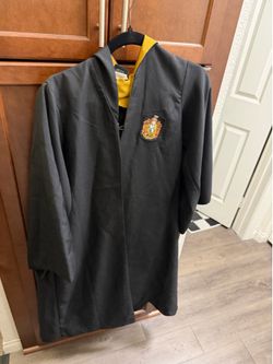 Harry Potter “ hufflepuff” robe XXS kids size