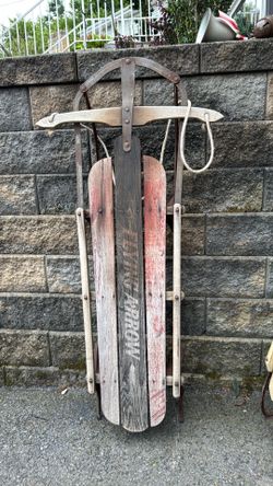Genuine Vintage Flying Arrow Sled
