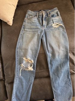 Women Hollister jeans