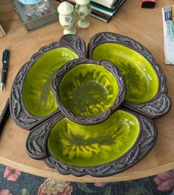 Vintage California Style 2936 USA Pottery Chip and Dip Set