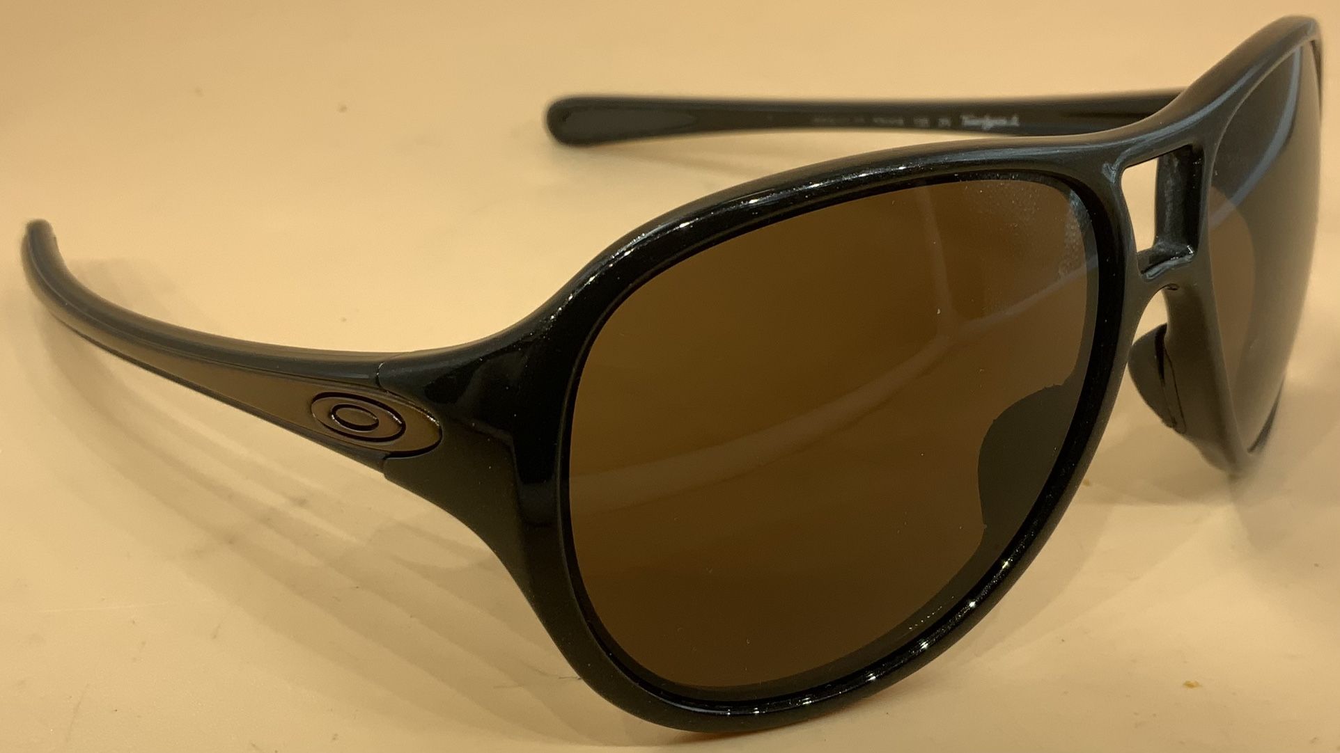 Oakley TwentySix.2 Sunglasses OO9177-03 Brown Sugar/Dark Brown 